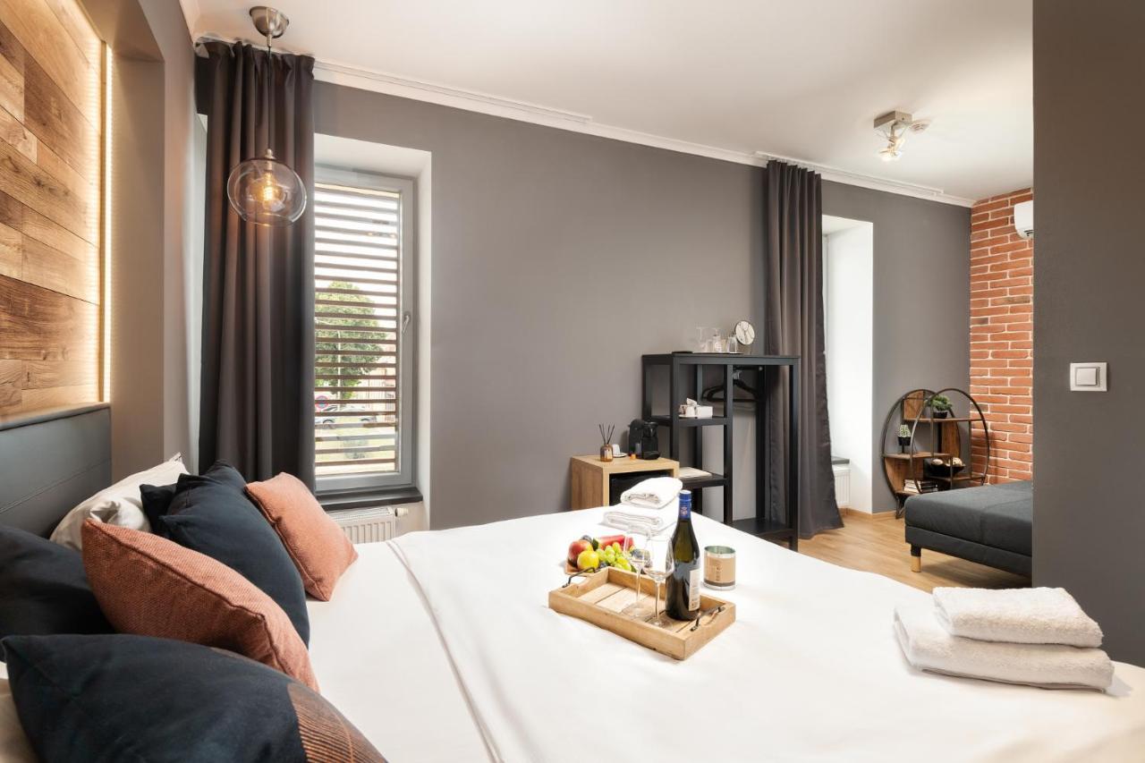Wine & Wellness Hotel Besedni Dum Valtice Bagian luar foto