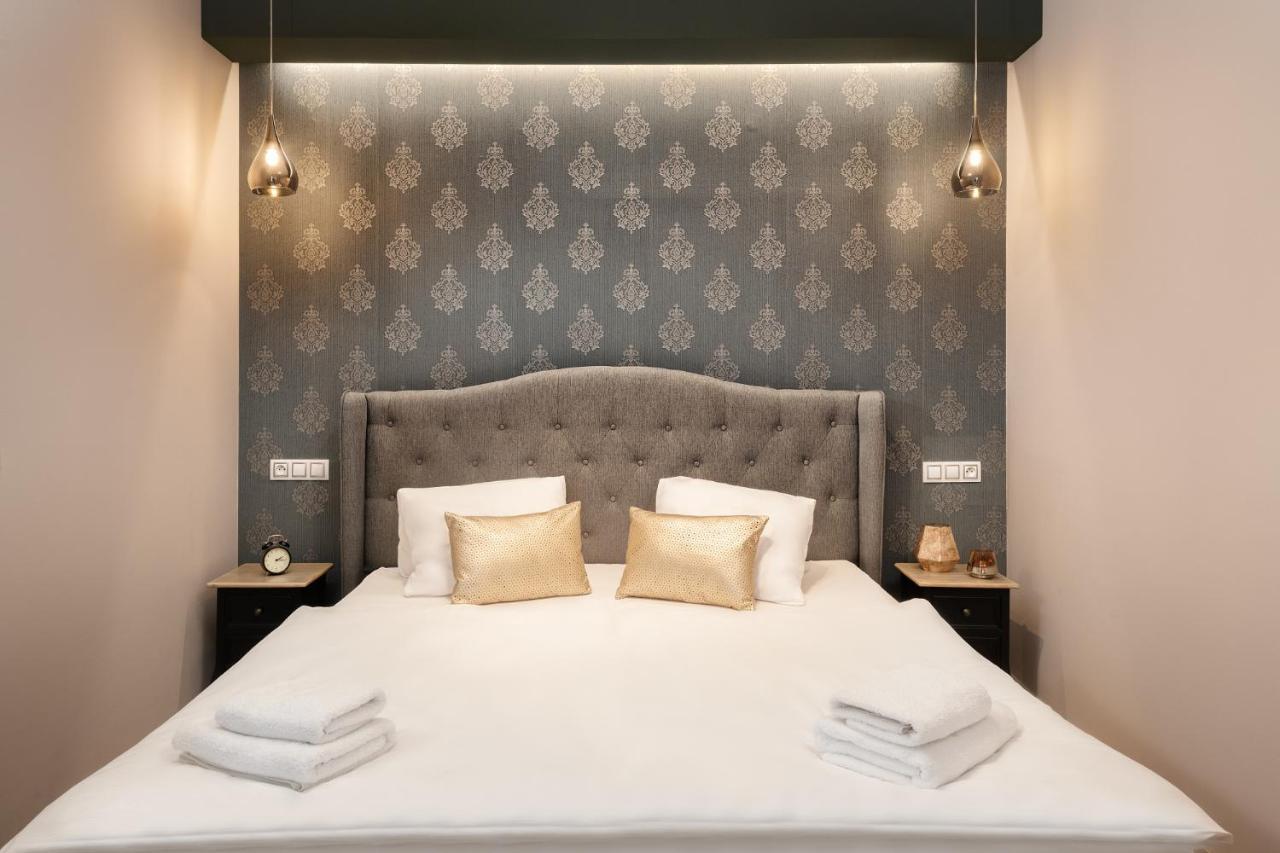 Wine & Wellness Hotel Besedni Dum Valtice Bagian luar foto